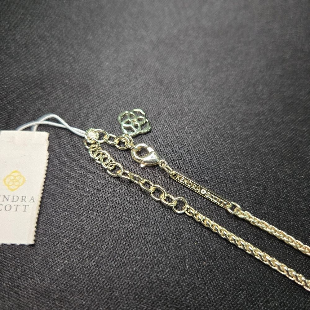 🐢 Kendra Scott Mabel necklace in gold with an Iridescent abalone shell pendant - Picture 6 of 9